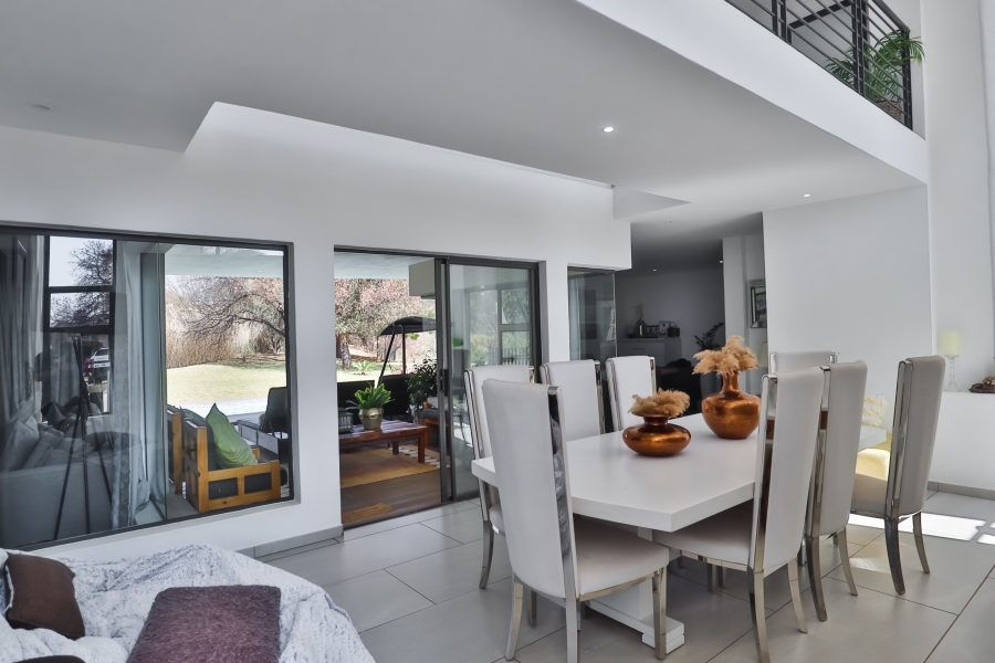 4 Bedroom Property for Sale in WestLake Country Safari Estate North West